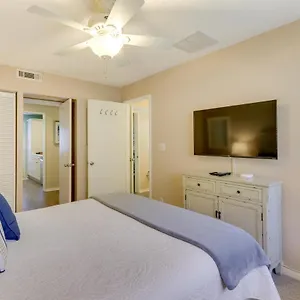 Townhome With Access Holiday home